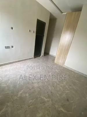 Mini Flat in Ago Palace for rent