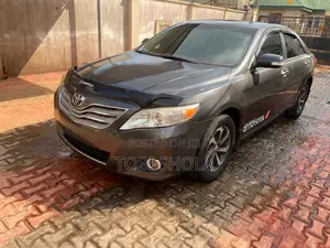 Toyota Camry 2008 Gray