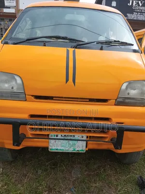 Suzuki Every 2010 Yellow
