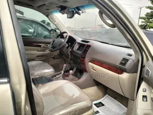 Lexus GX 470 2009 Gold