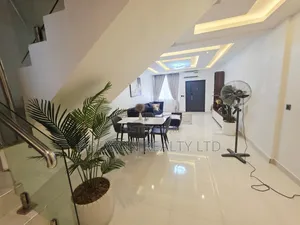 Furnished 2bdrm Apartment in Richmond Pearl, Lekki Phase 1 for rent