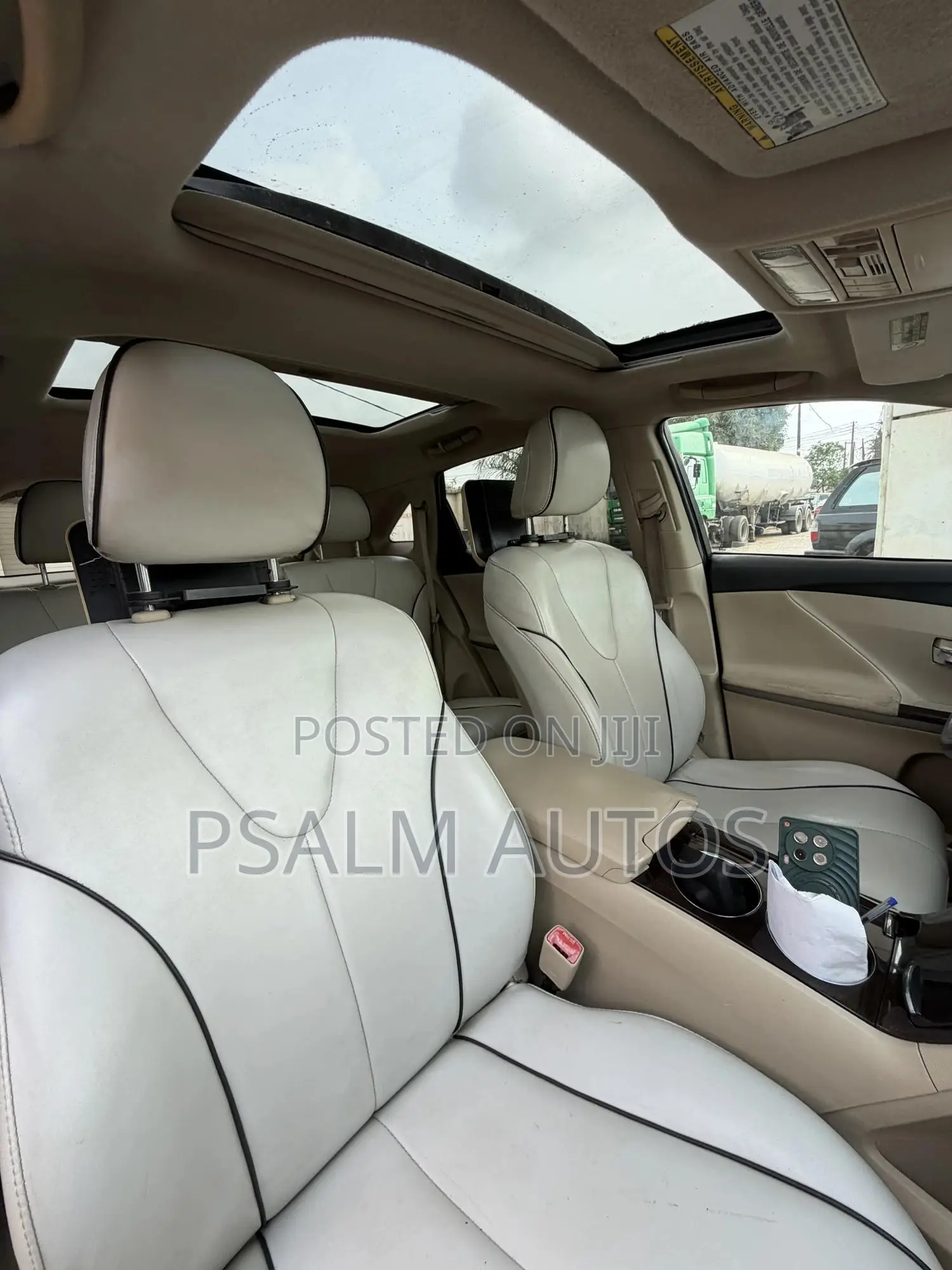 Toyota Venza 2010 Beige