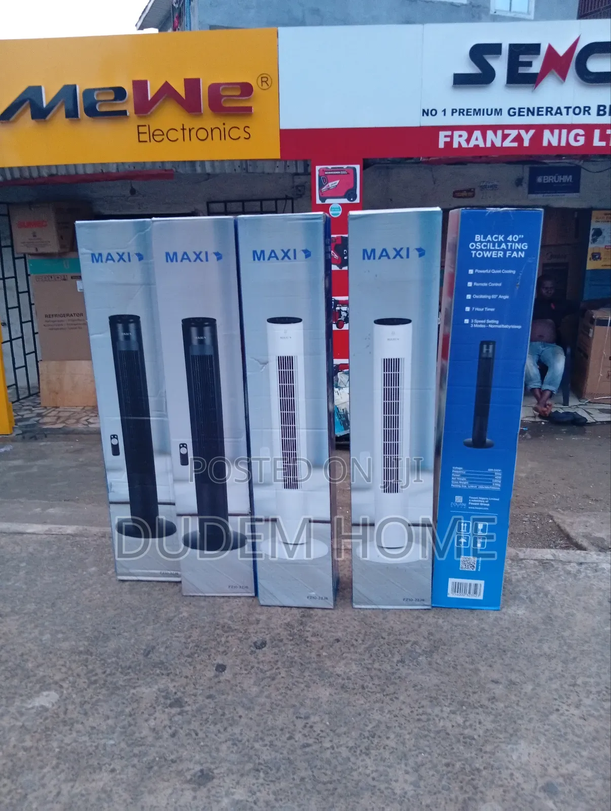 Maxi White 40 Oscillating Tower Fan 60 Angle 3 Speed Settings