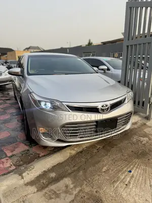 Toyota Avalon 2013 Silver