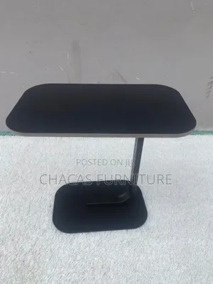 Modern C-shaped Side Stool – Sleek Matte Black