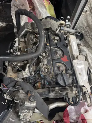 Complete 4 Cylinder Engine For Navara Diesel 2010-2015 Model