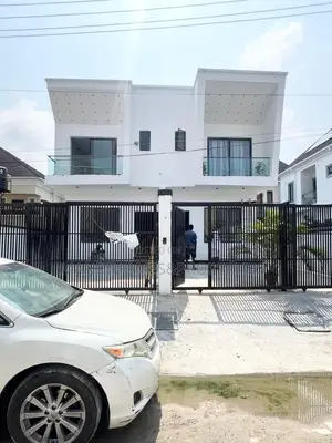 4bdrm Duplex in Lekki for sale