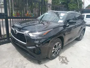 Toyota Highlander 2021 Black