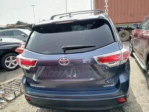 Toyota Highlander Limited 4dr SUV AWD (3.5L 6cyl 6A) 2015 Blue
