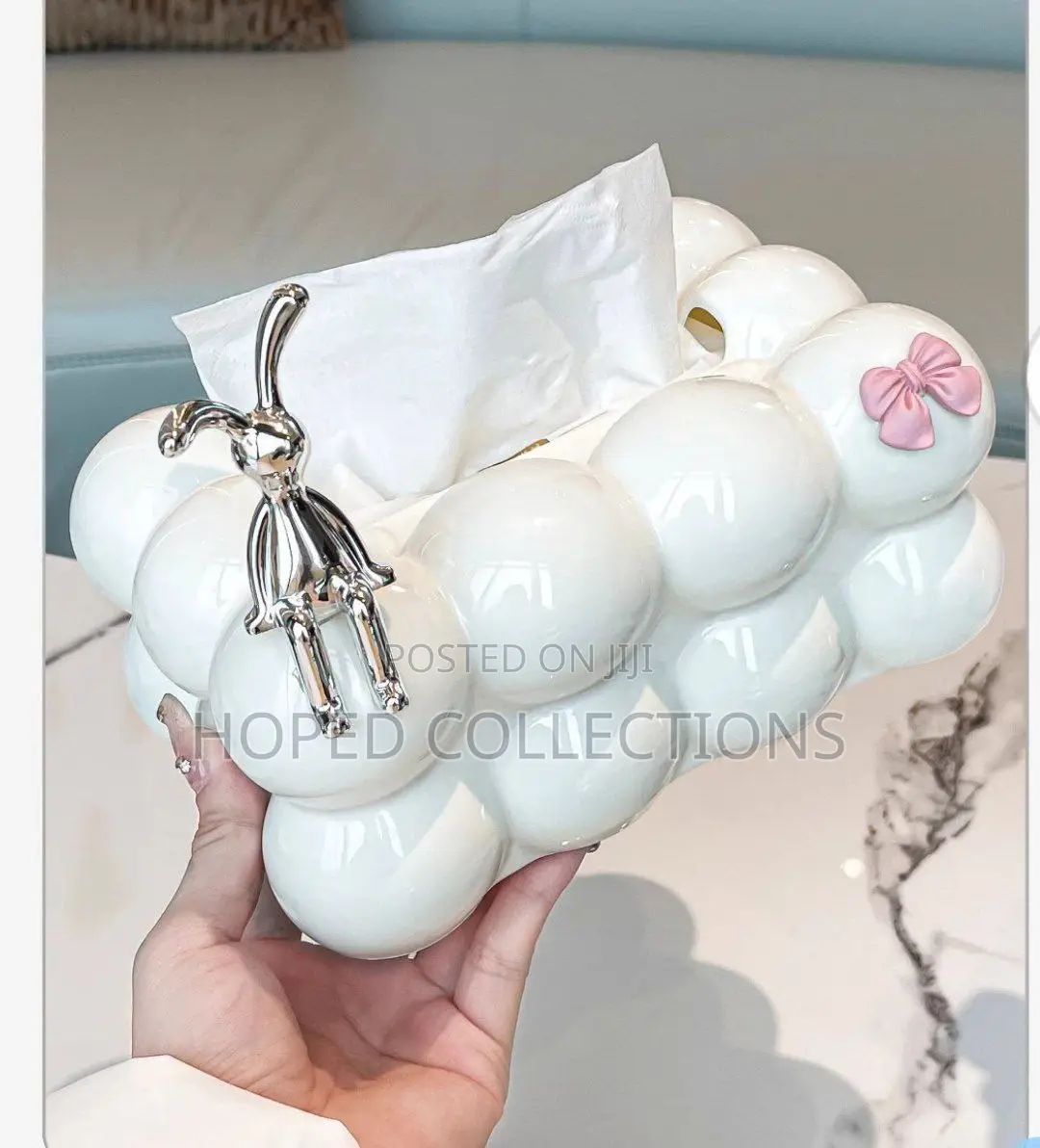 Tissue Holder
