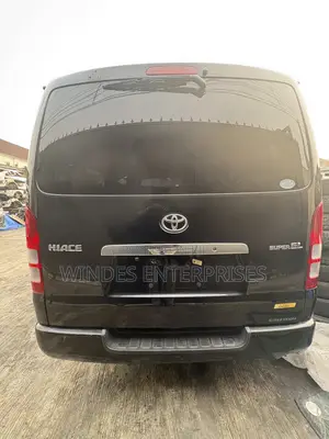 Toyota HiAce 2009 Black