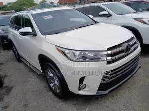 Toyota Highlander Limited 4x2 V6 (3.5L 6cyl 8A) 2018 White