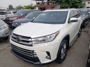 Toyota Highlander Limited 4x2 V6 (3.5L 6cyl 8A) 2018 White
