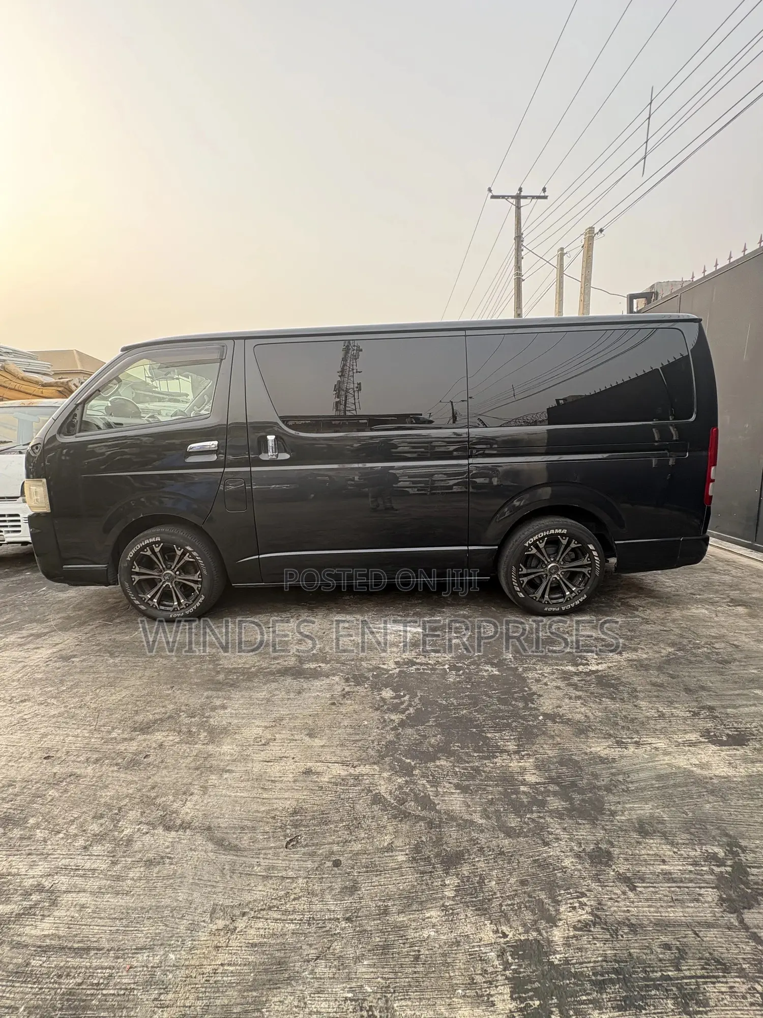 Toyota HiAce 2009 Black