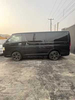 Toyota HiAce 2009 Black