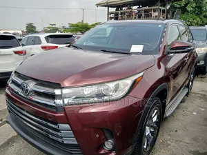 Toyota Highlander Limited 4x2 V6 (3.5L 6cyl 8A) 2018 Red