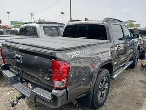 Toyota Tacoma Limited 2018 Gray