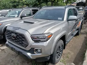 Toyota Tacoma Limited 2022 Silver
