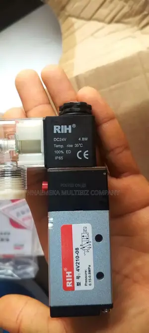 Rih 4v210-08 Valve