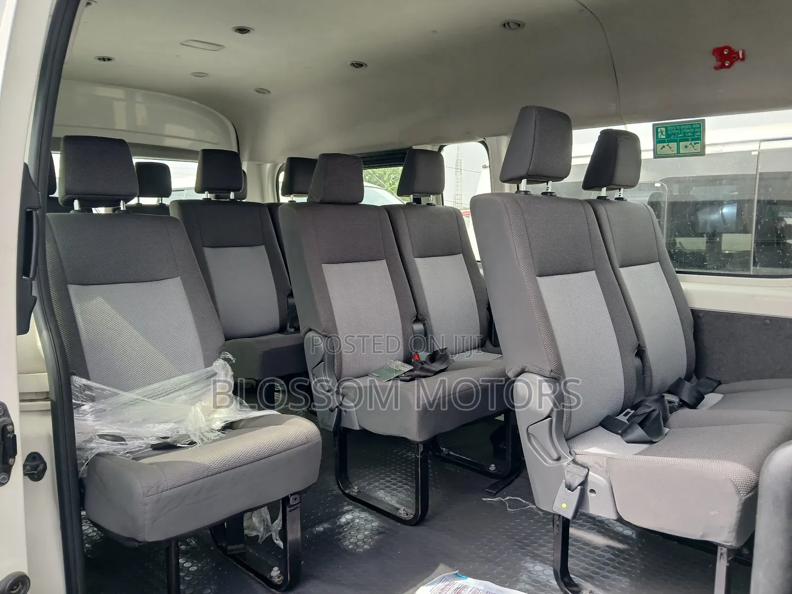 Toyota Grand HiAce 2021 White