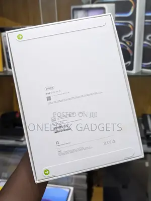 New Apple iPad (2025) 256 GB Silver