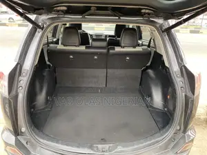 Toyota RAV4 Limited AWD (2.5L 4cyl 6A) 2017 Gray