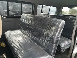 Toyota HiAce 2010 Silver