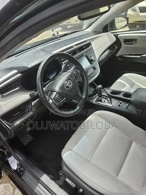 Toyota Avalon XLE FWDSedan (3.6L 6cyl 6A) 2016 Black