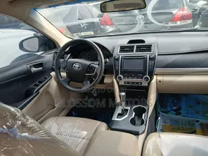 Toyota Camry LE 4dr Sedan (2.5L 4cyl 6A) 2012 Black