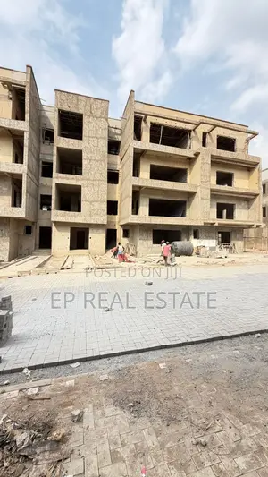 3bdrm Apartment in Gaduwa for sale