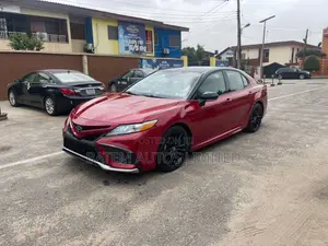 Toyota Camry XSE V6 2021 Burgundy