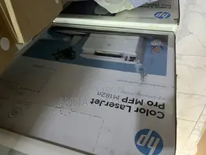 Color Laser M182n