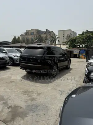 Land Rover Range Rover Vogue 2023 Black