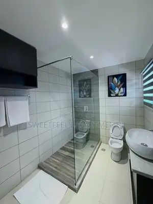 Extremely Ravishing Very Spacious 2 Bedroom Apartment