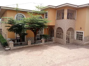 6bdrm Duplex in New Haven, Enugu for sale