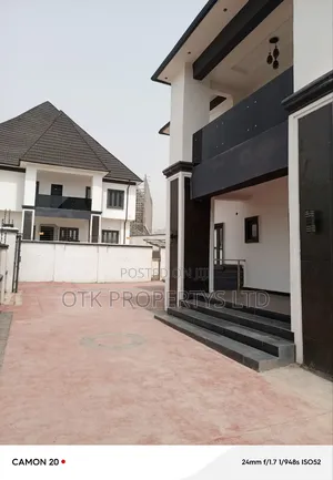5bdrm Duplex in Efab Metropolis, Gwarinpa for sale