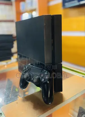 Play Station 4