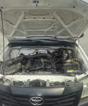Toyota Hilux 2014 White