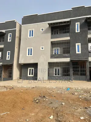3bdrm Apartment in Dawaki for sale