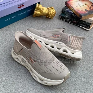 Skechers Go-Walk Slip-Ins Size 40-45