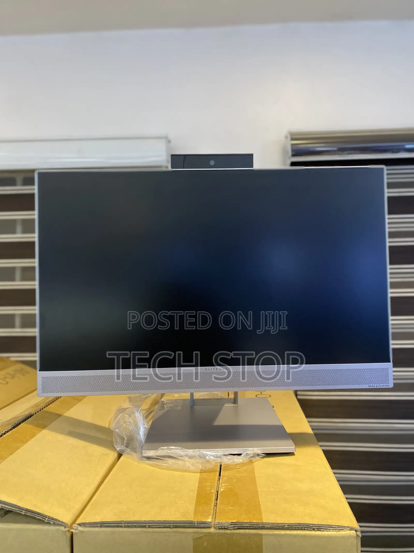 New Desktop Computer HP EliteOne 800 8GB Intel Core i5 SSD 512GB