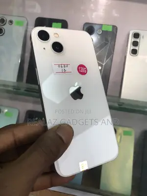 Apple iPhone 13 128 GB White