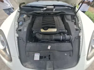 Porsche Cayenne S 2013 White