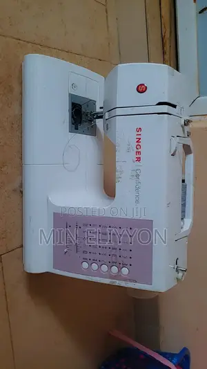 Singer Heavy Duty Computerized Machine