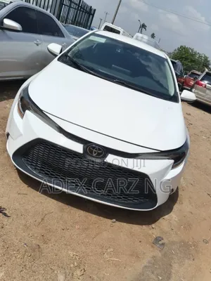 Toyota Corolla L 2022 White