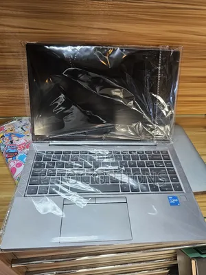 Laptop HP ZBook Firefly G8 16GB Intel Core i5 SSD 256GB