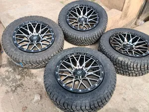 Off Road 20 Inch Six Bolts and Tyres