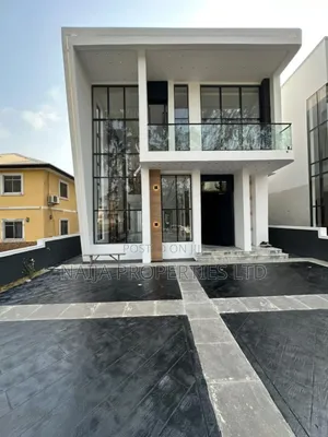 5bdrm Duplex in Lekki County for sale