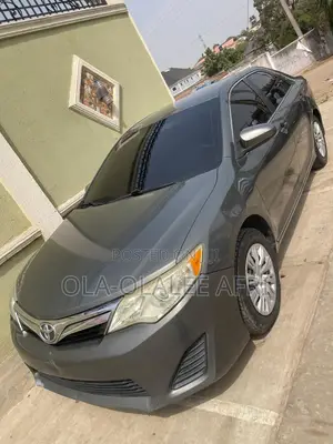 Toyota Camry LE 4dr Sedan (2.5L 4cyl 6A) 2013 Green