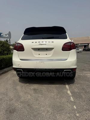 Porsche Cayenne Tiptronic 2012 White
